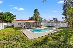 Listing photo id 16 for 3555 Belle Vista Drive E