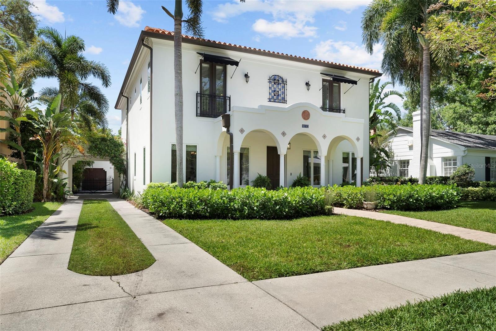 Image 2 of 66 For 3212 Fountain Boulevard