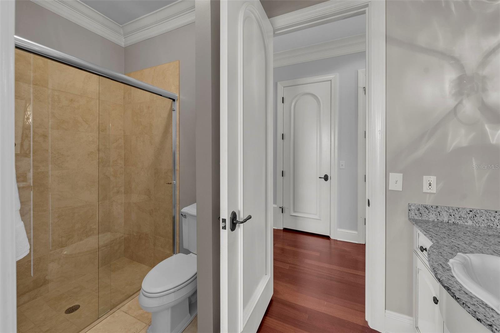Image 25 of 66 For 3212 Fountain Boulevard