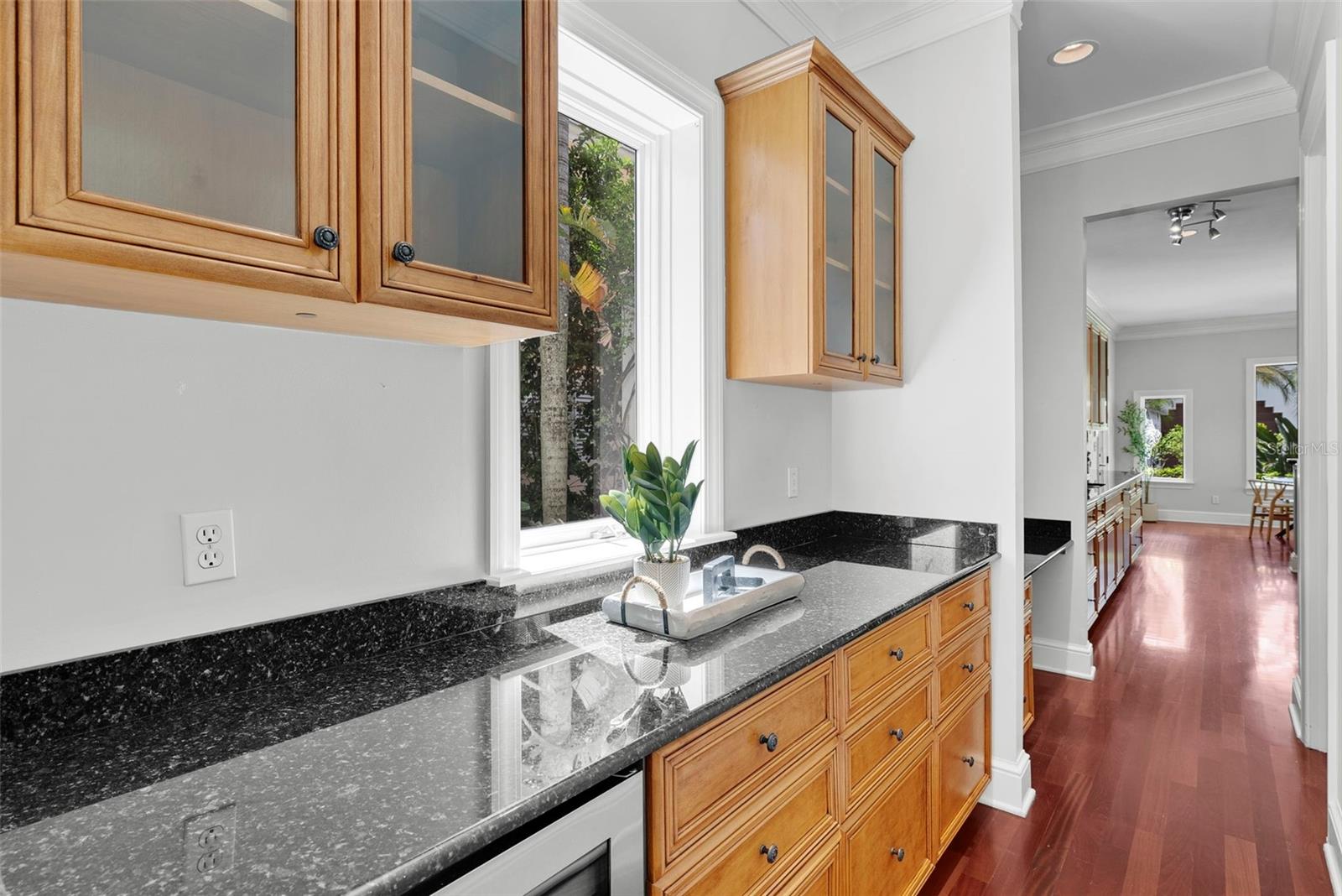 Image 33 of 66 For 3212 Fountain Boulevard