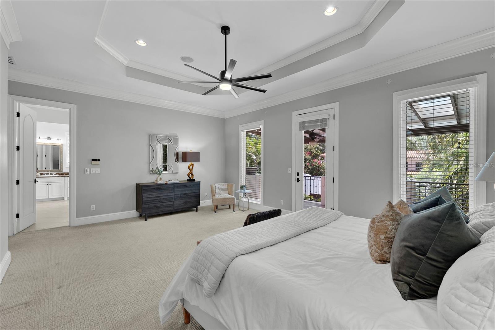 Image 40 of 66 For 3212 Fountain Boulevard