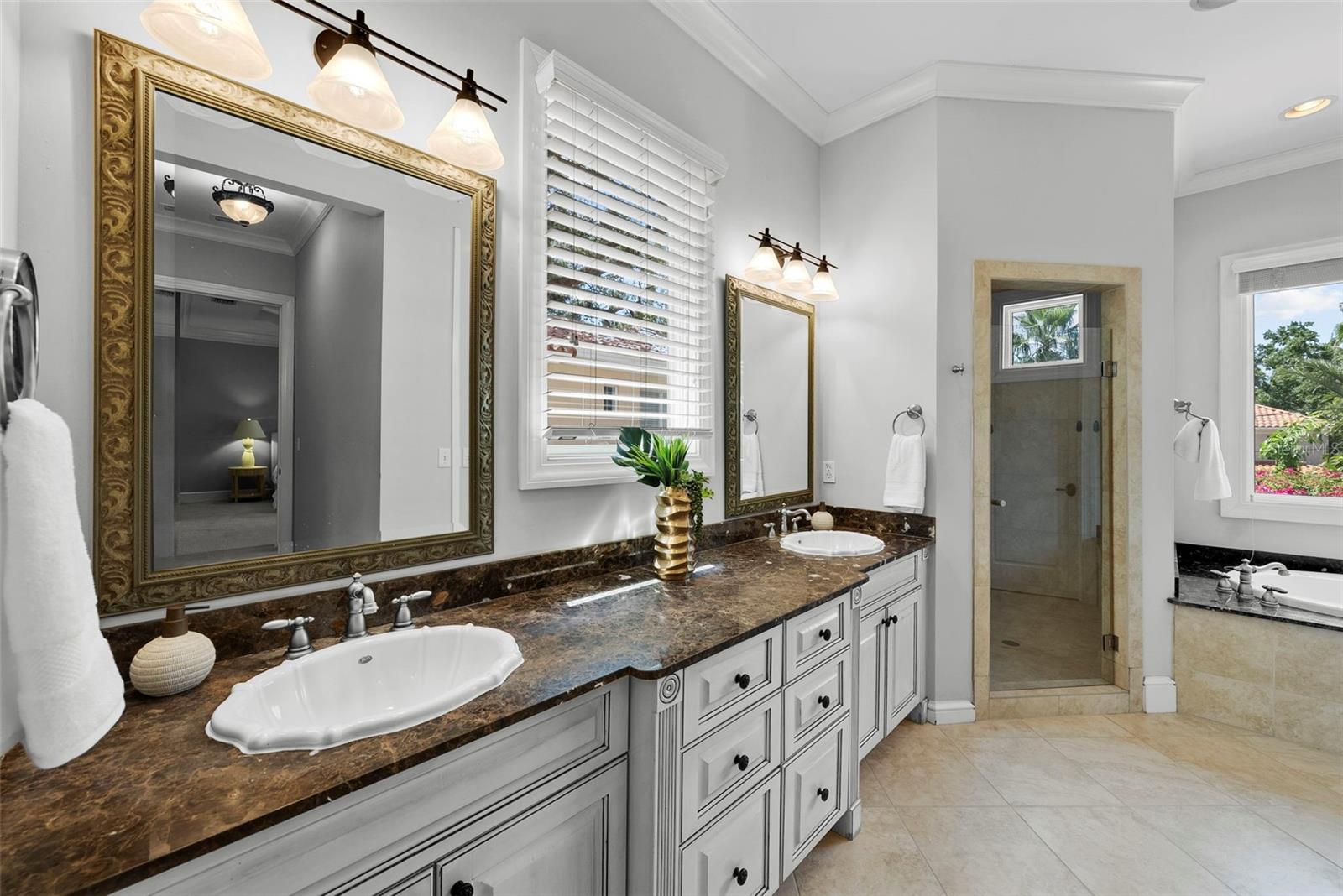 Image 42 of 66 For 3212 Fountain Boulevard