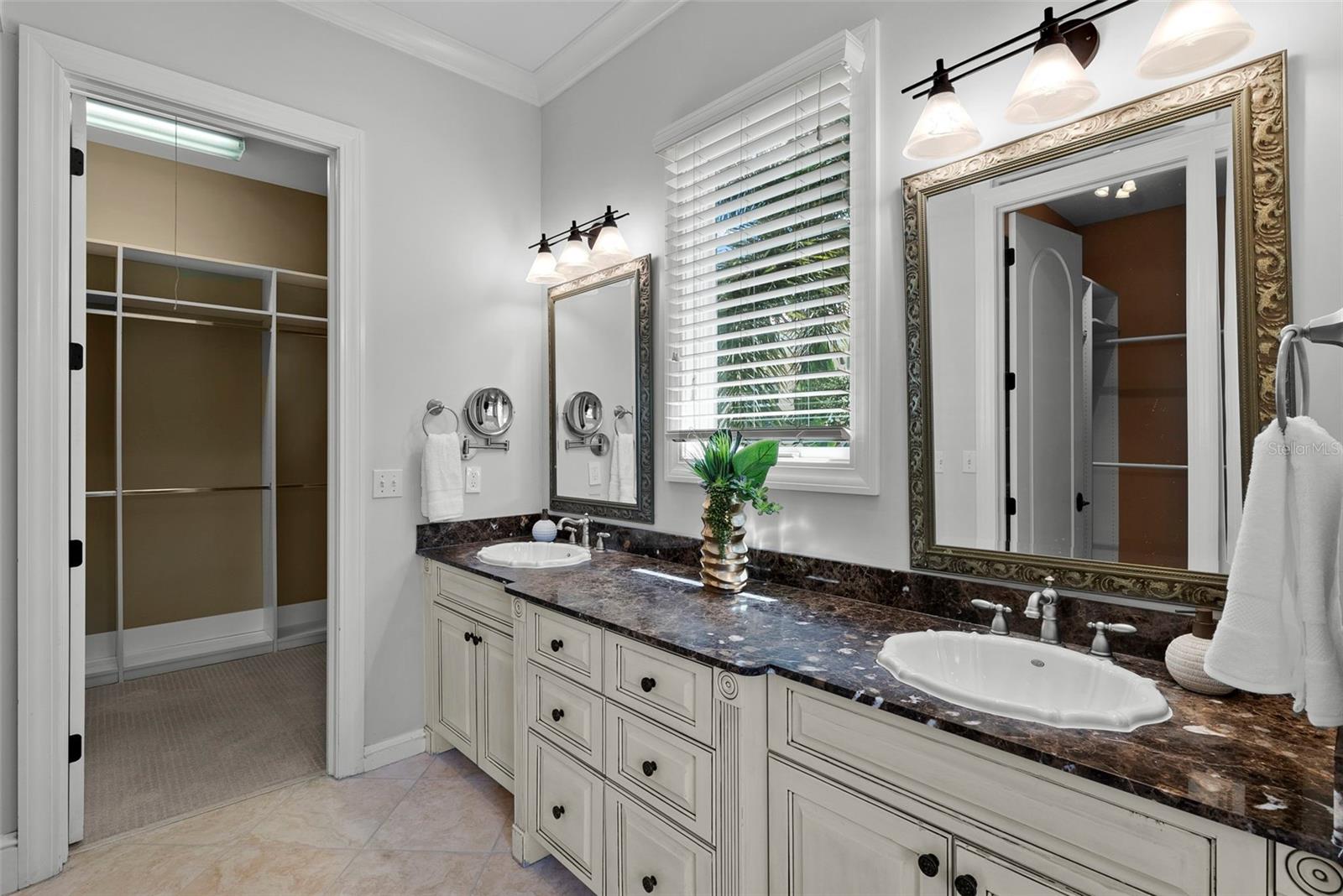 Image 43 of 66 For 3212 Fountain Boulevard
