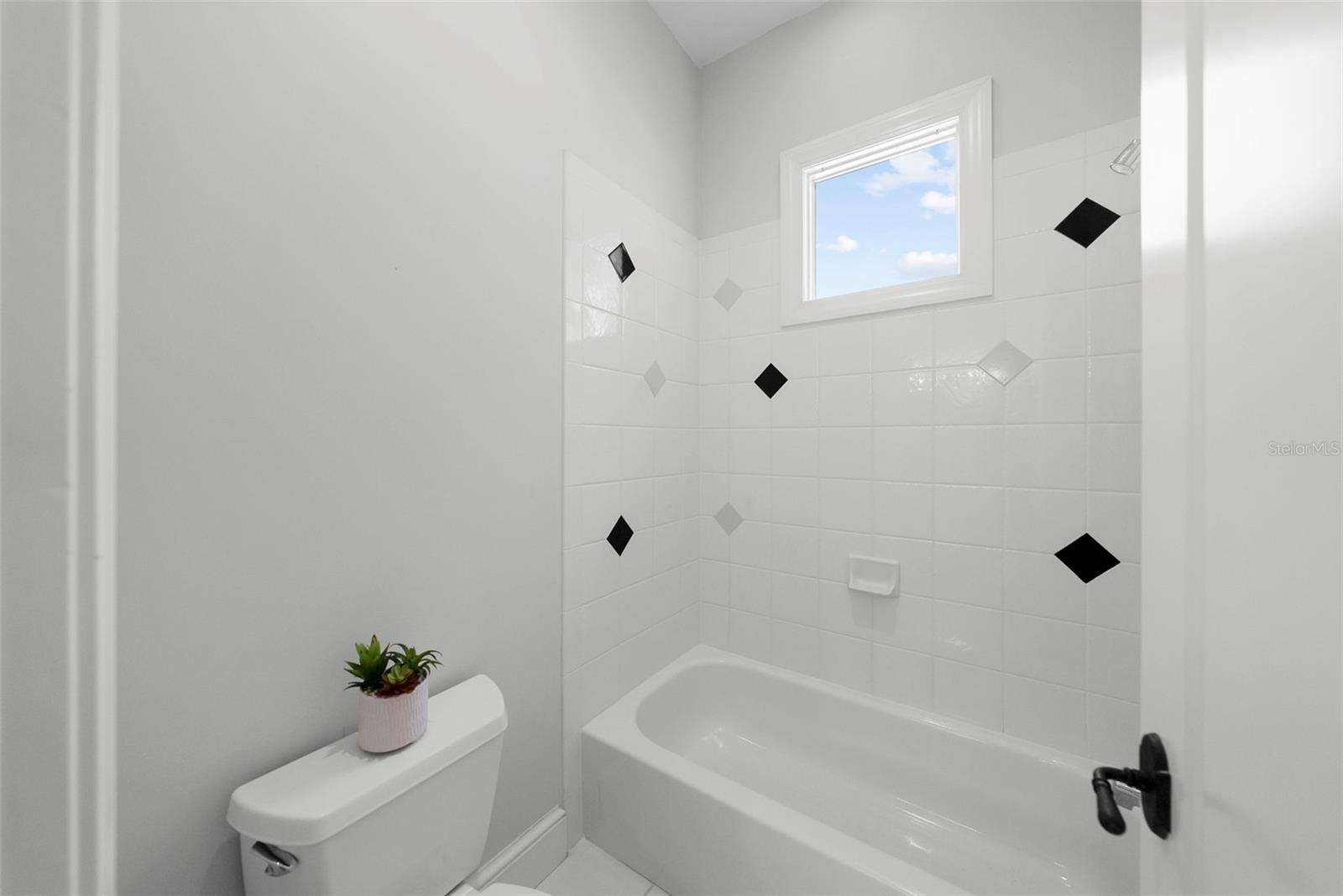 Image 60 of 66 For 3212 Fountain Boulevard