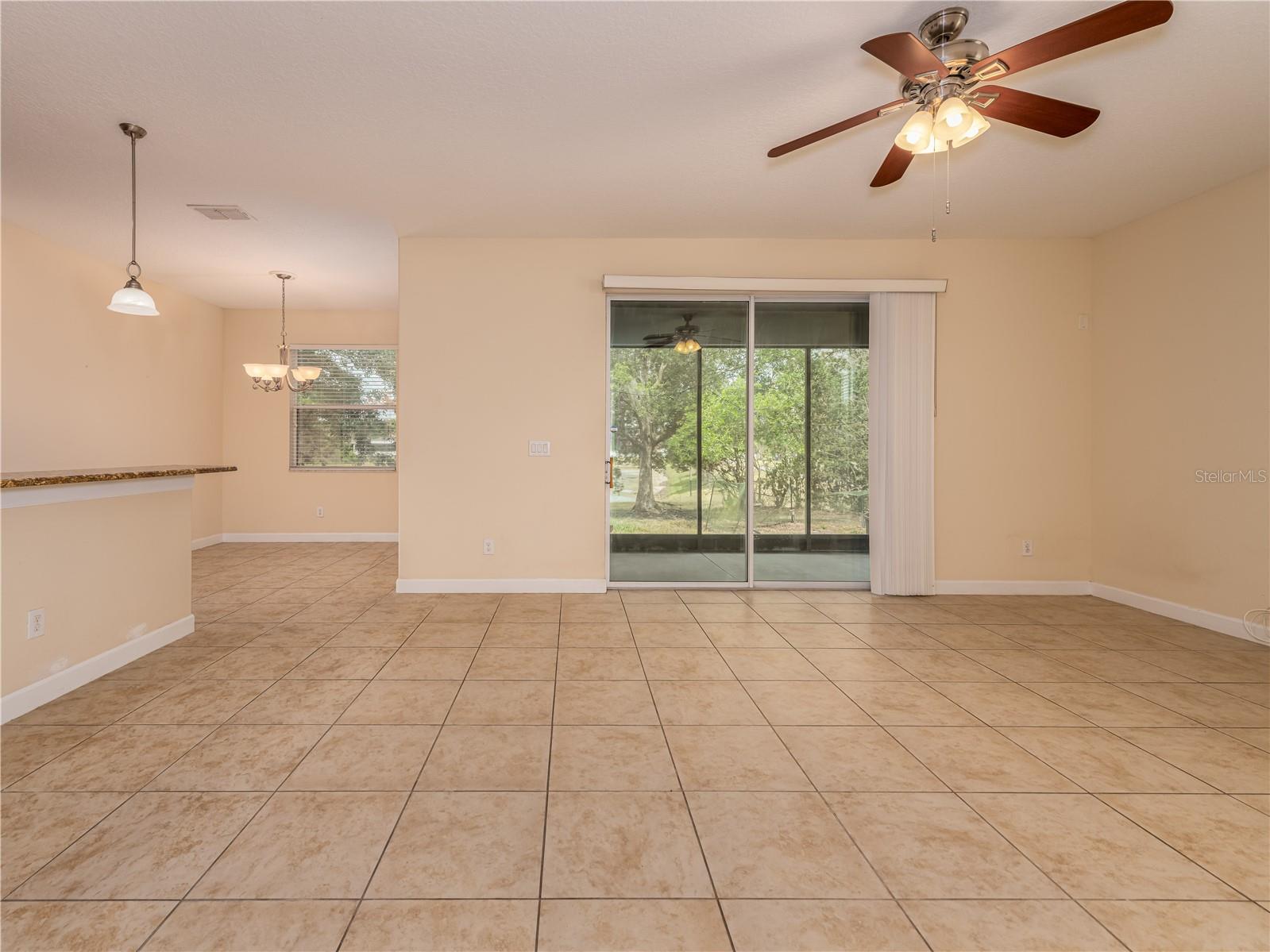 Image 10 of 37 For 20162 Oakflower Avenue