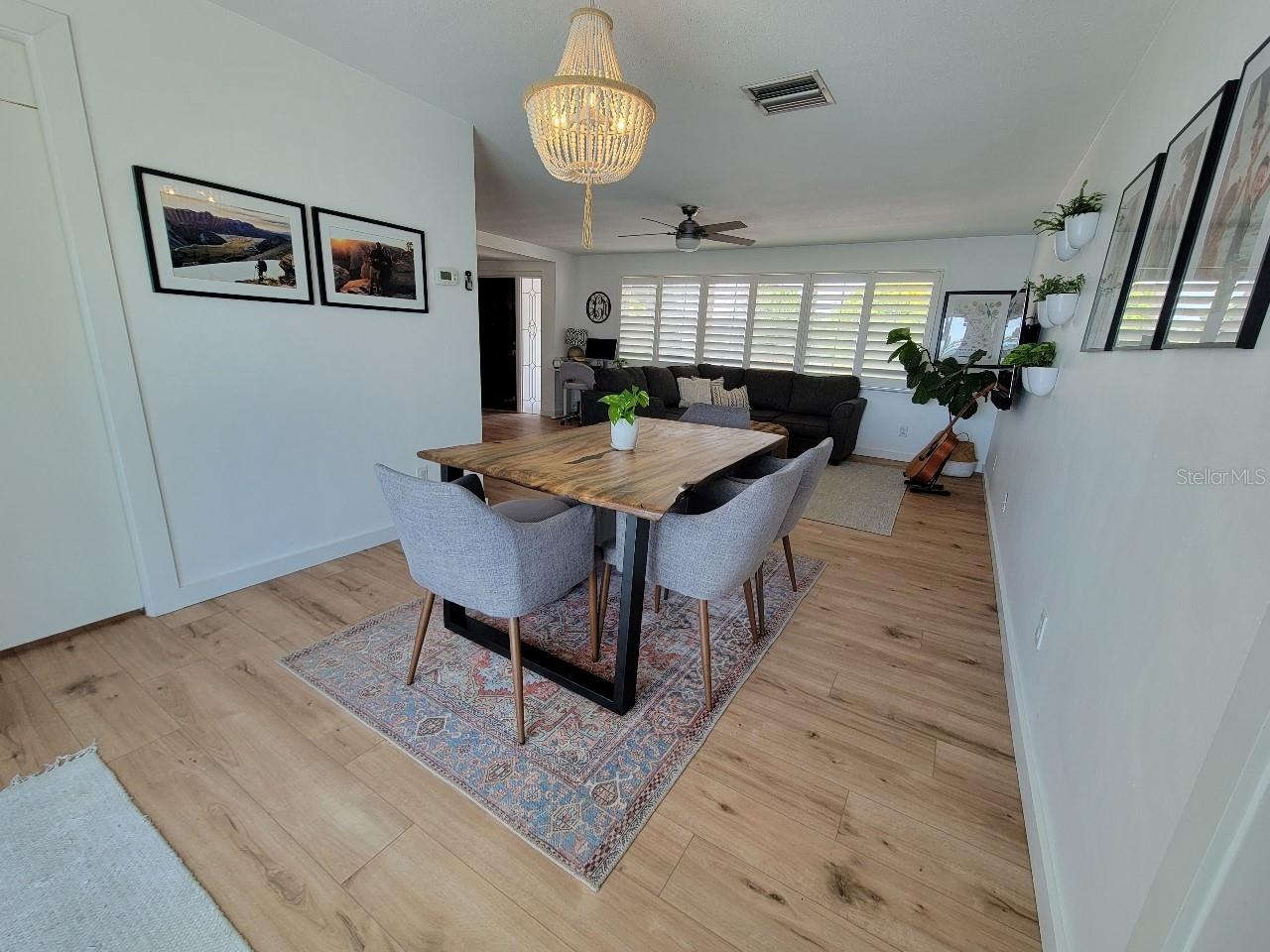 Image 26 of 58 For 7092 Shore Drive S