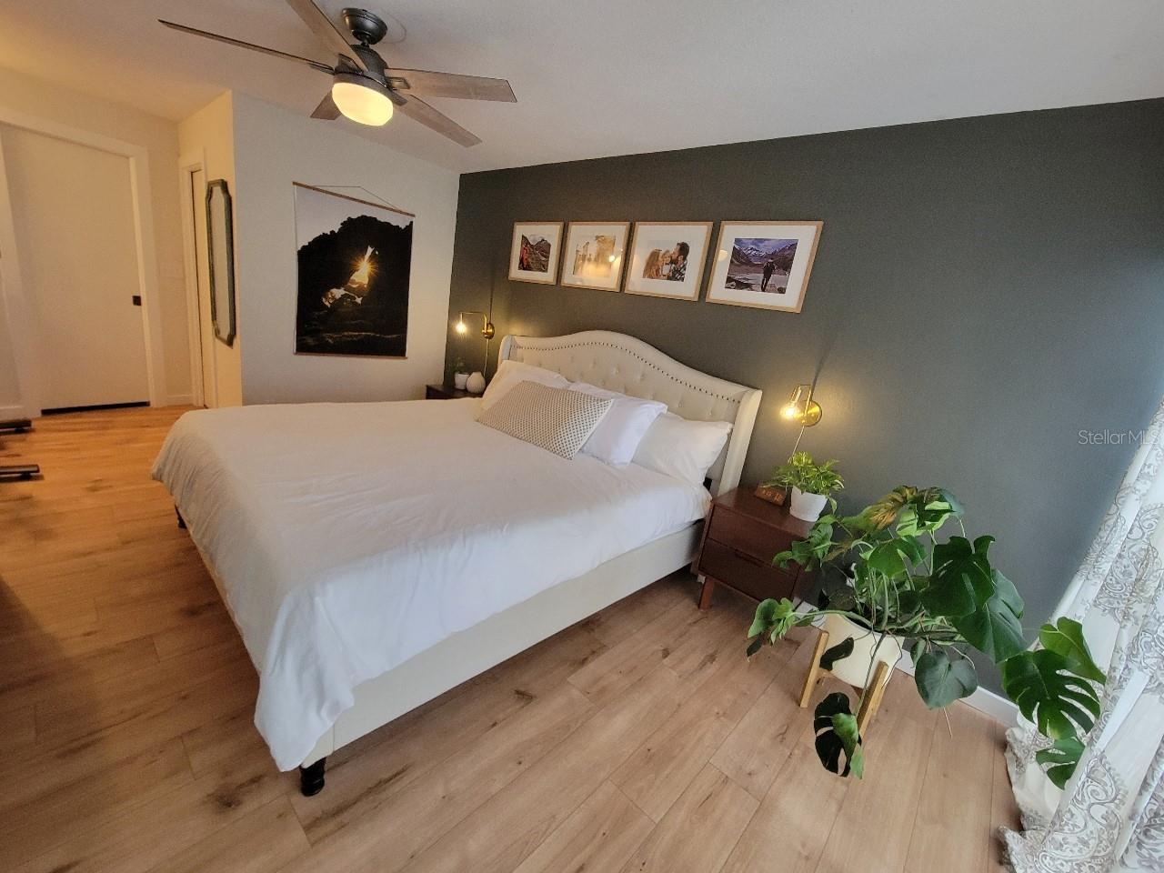 Image 30 of 58 For 7092 Shore Drive S