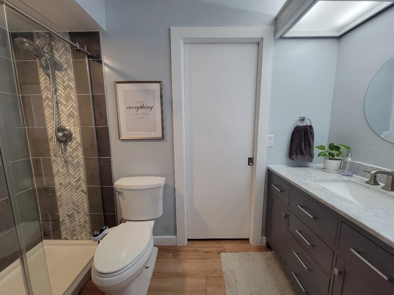 Image 38 of 58 For 7092 Shore Drive S
