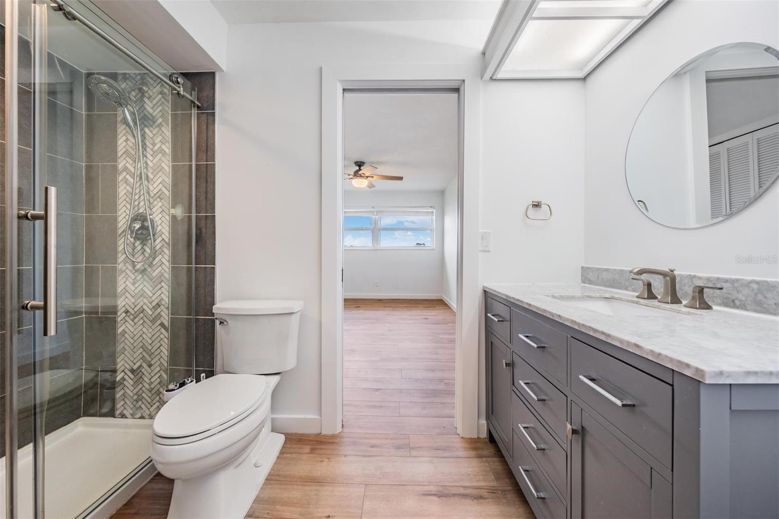 Image 39 of 58 For 7092 Shore Drive S