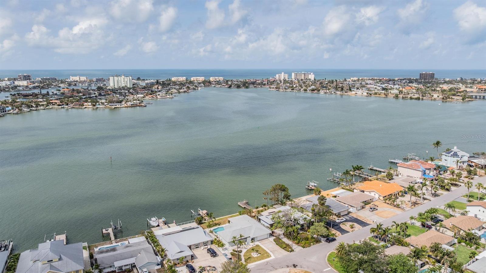 Image 42 of 58 For 7092 Shore Drive S