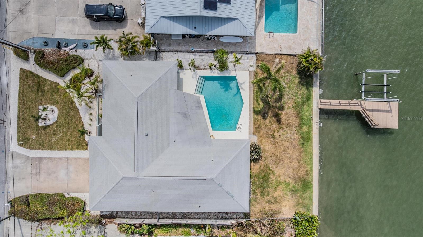 Image 6 of 58 For 7092 Shore Drive S