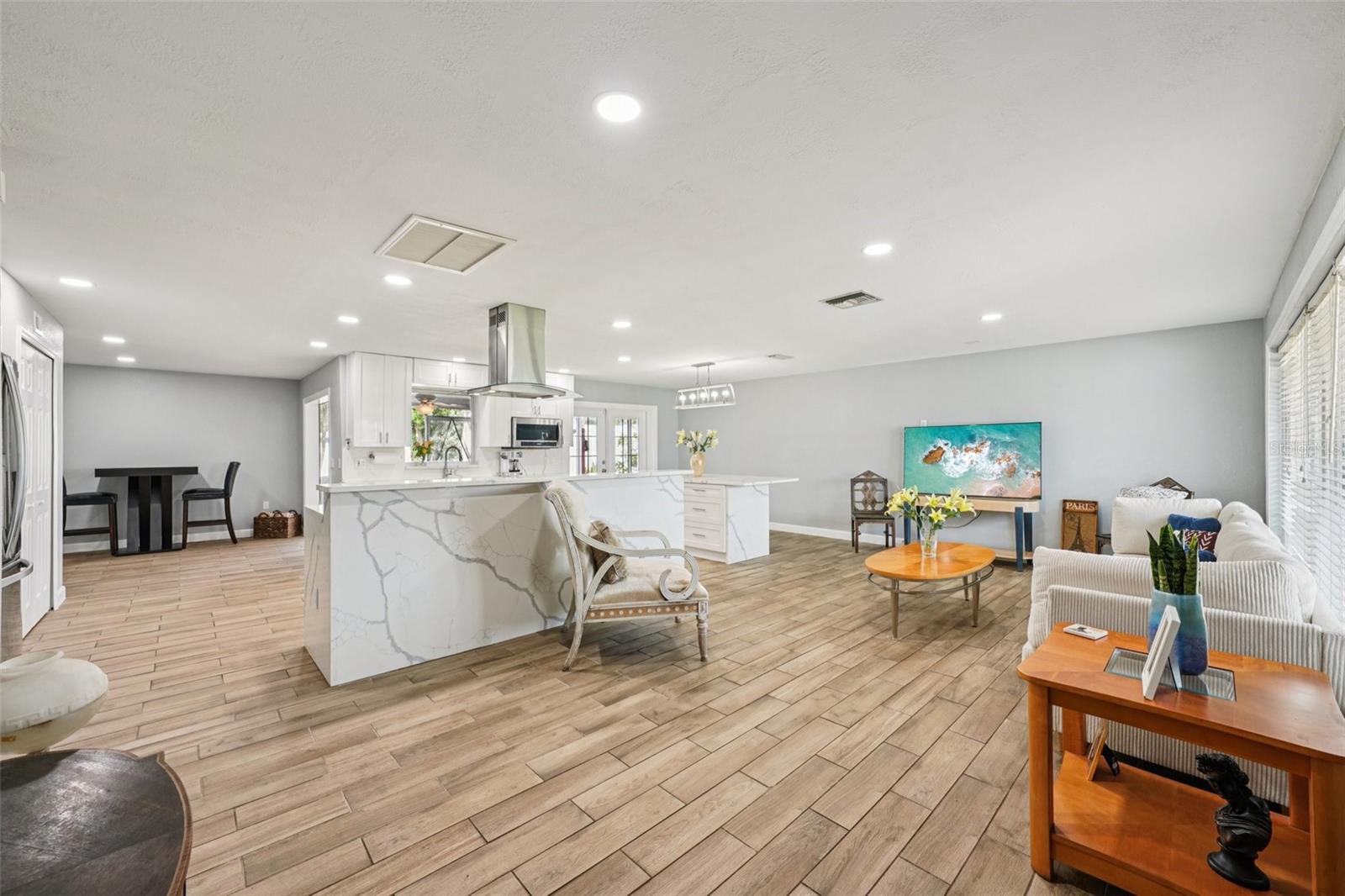 Image 11 of 52 For 6010 Bayou Grande Boulevard Ne
