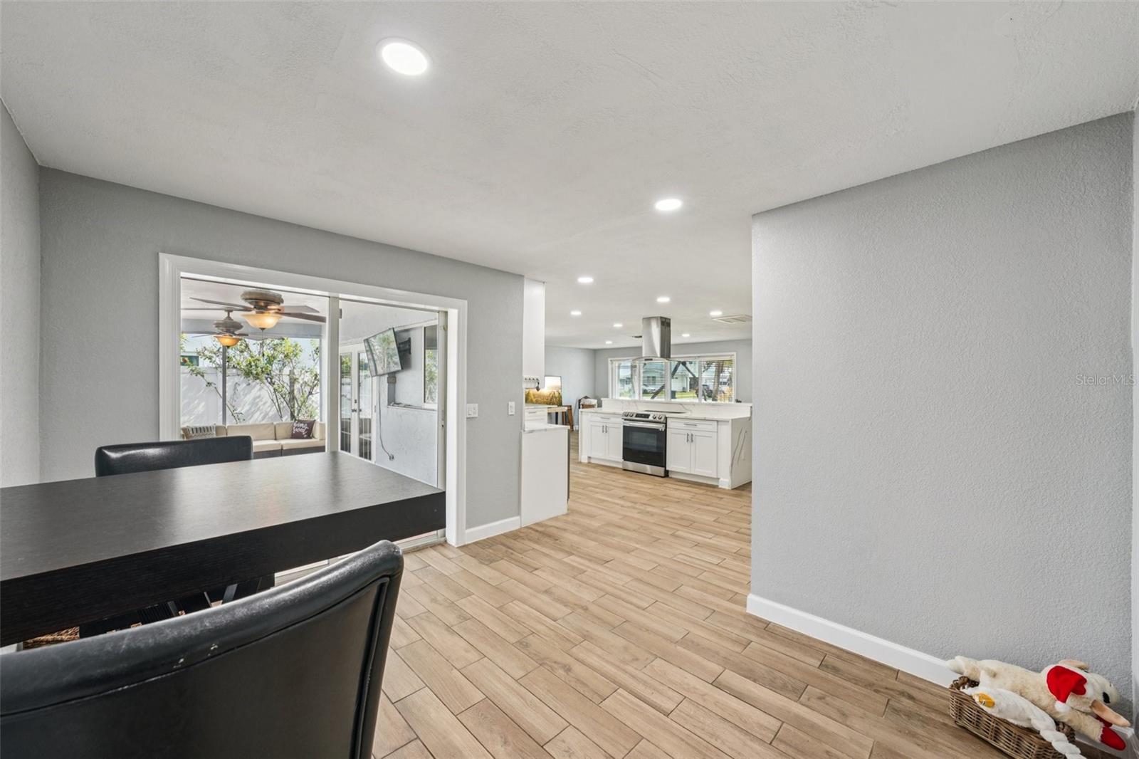 Image 14 of 52 For 6010 Bayou Grande Boulevard Ne