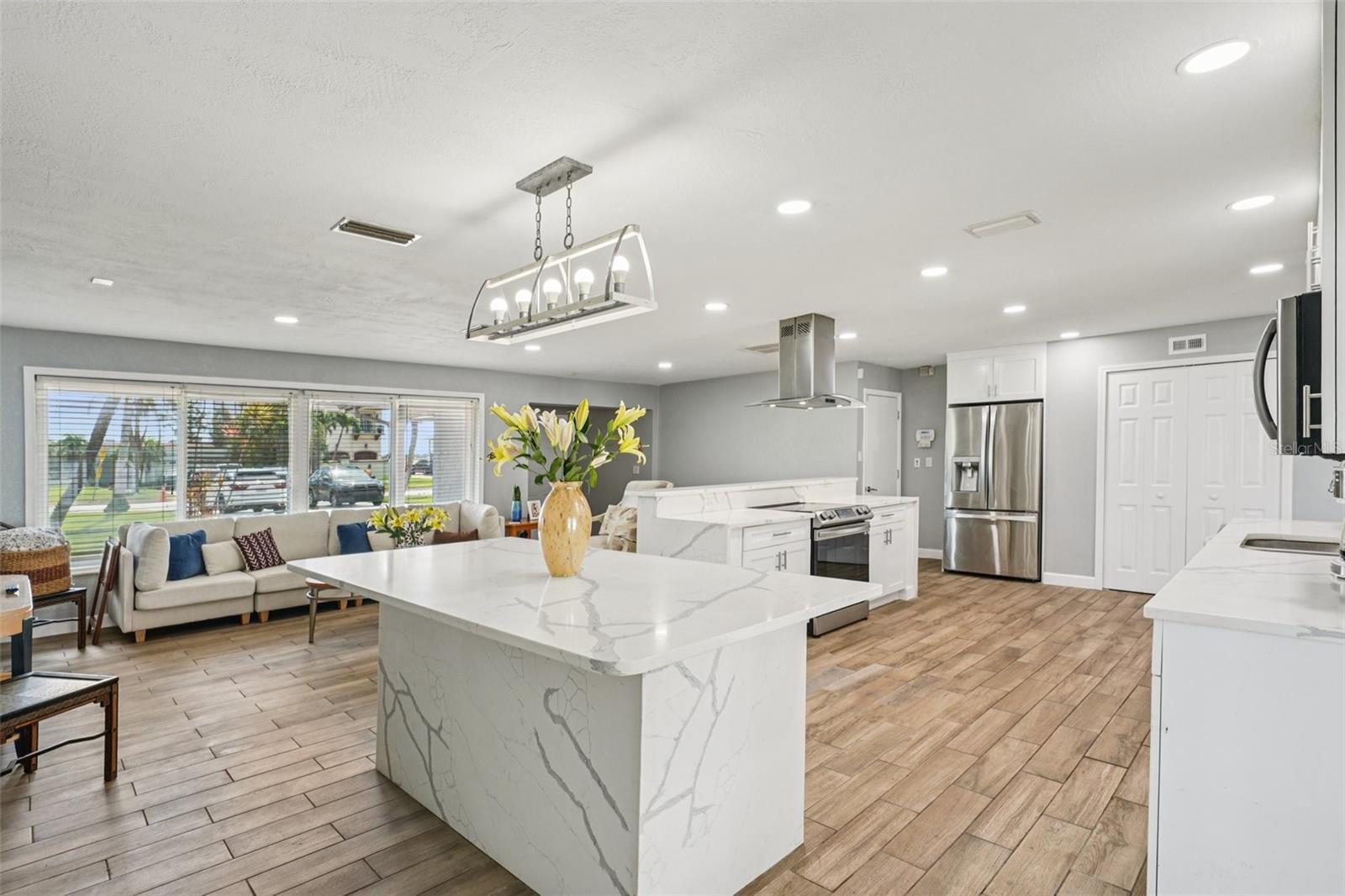 Image 15 of 52 For 6010 Bayou Grande Boulevard Ne
