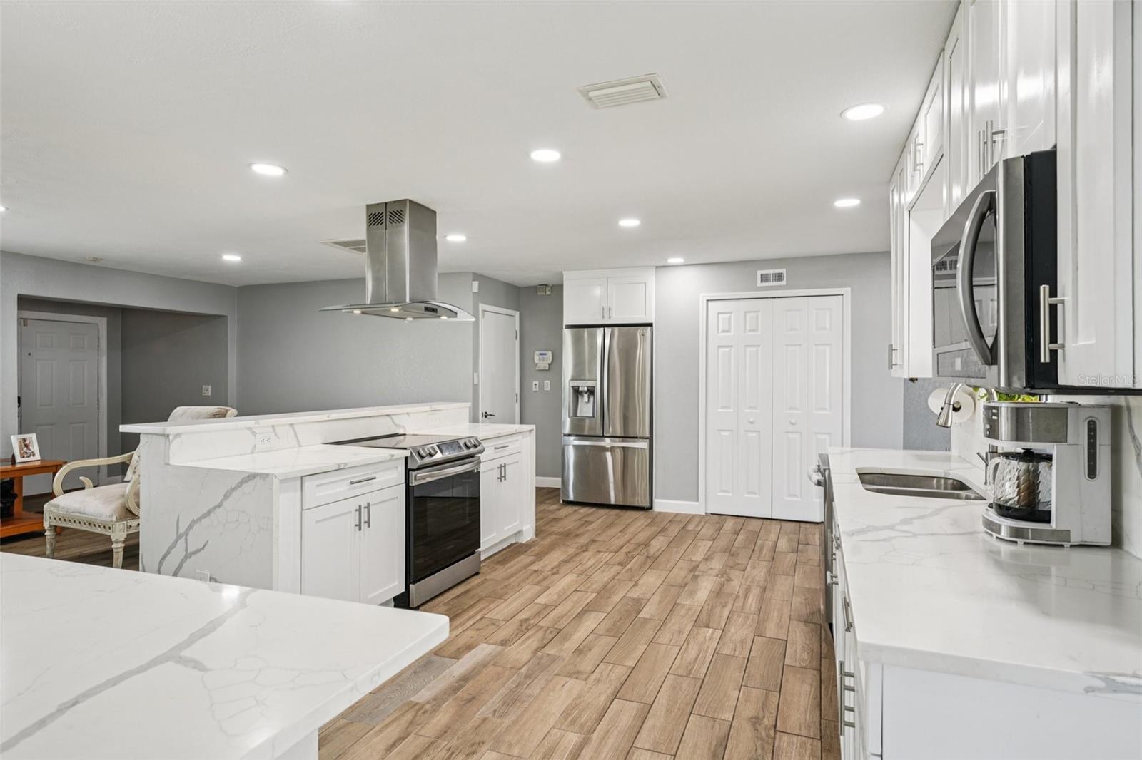 Image 18 of 52 For 6010 Bayou Grande Boulevard Ne
