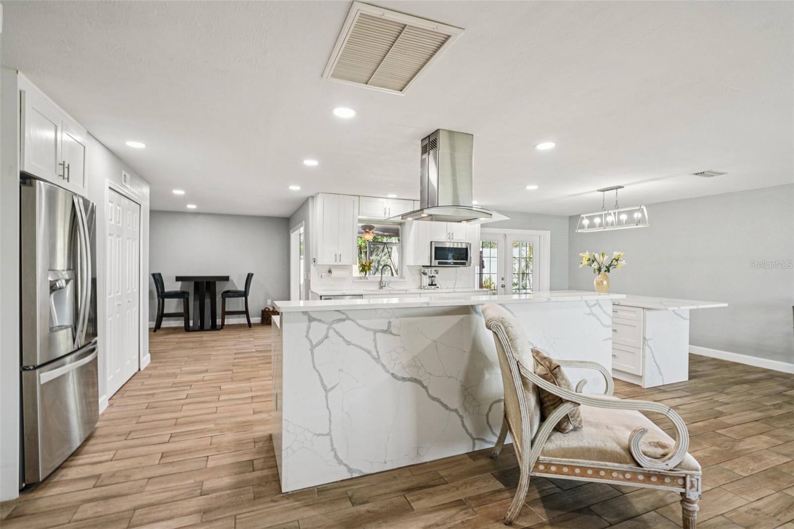 Image 21 of 52 For 6010 Bayou Grande Boulevard Ne
