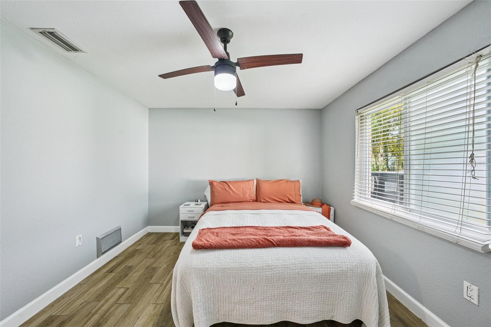 Image 32 of 52 For 6010 Bayou Grande Boulevard Ne