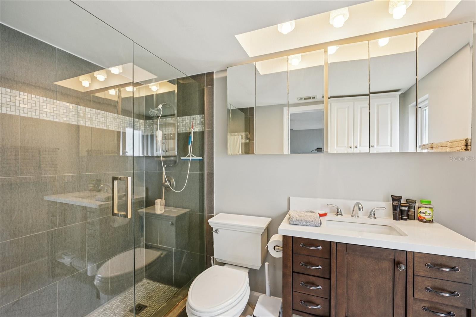 Image 37 of 52 For 6010 Bayou Grande Boulevard Ne