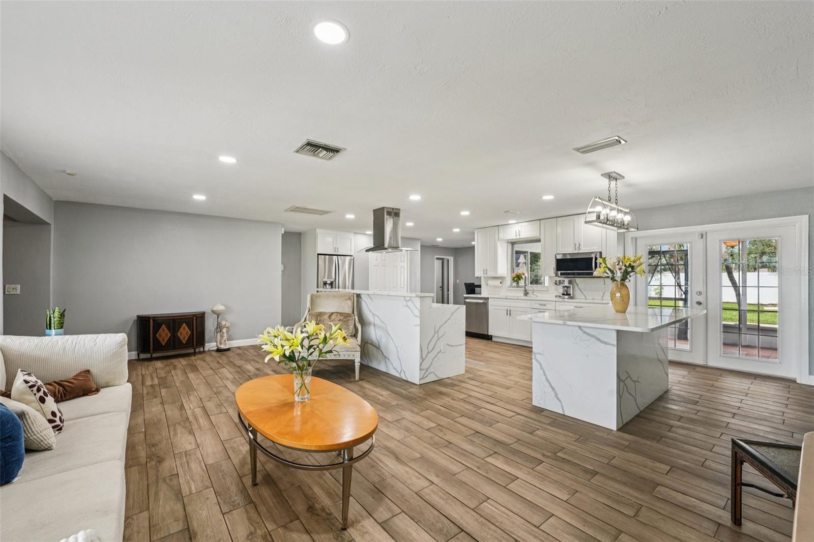 Image 6 of 52 For 6010 Bayou Grande Boulevard Ne