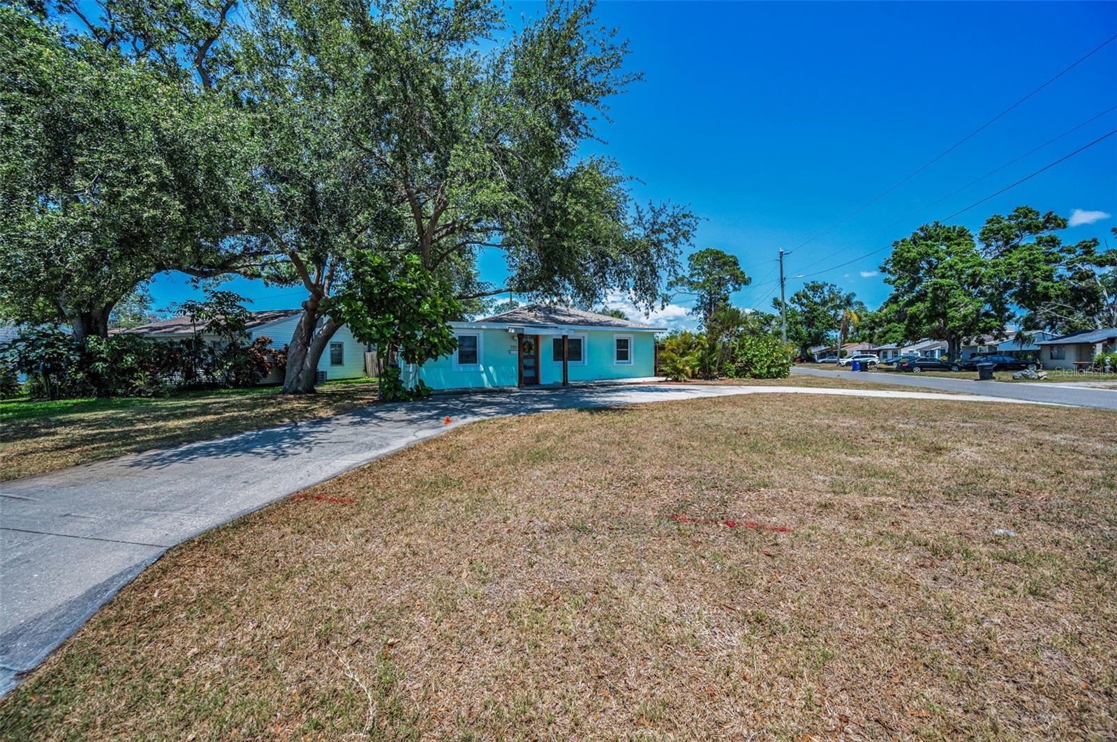 Image 34 of 35 For 1101 Essex Drive N