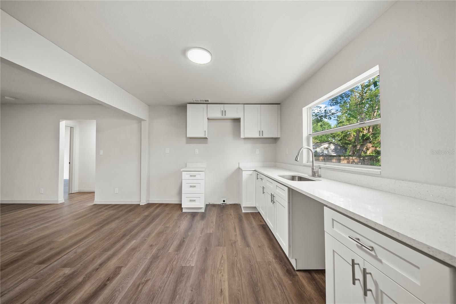 Image 3 of 10 For 1108 Annie Street
