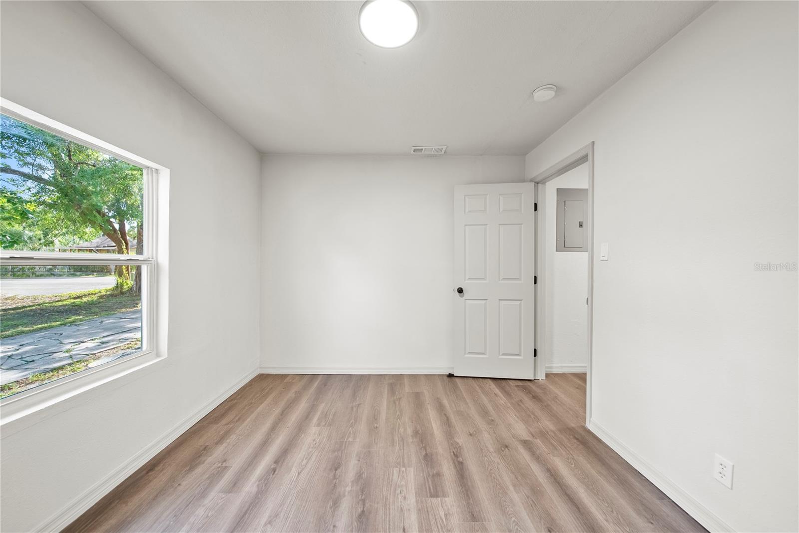Image 4 of 10 For 1108 Annie Street
