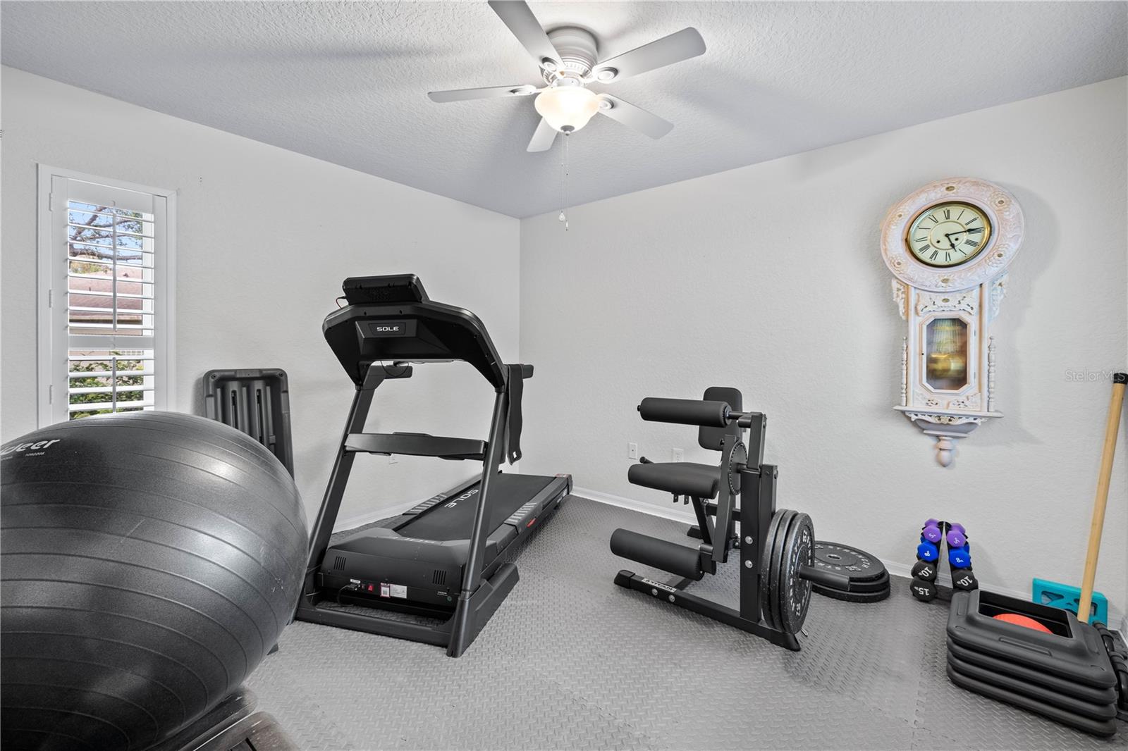Listing photo id 9 for 5296 Slater Road