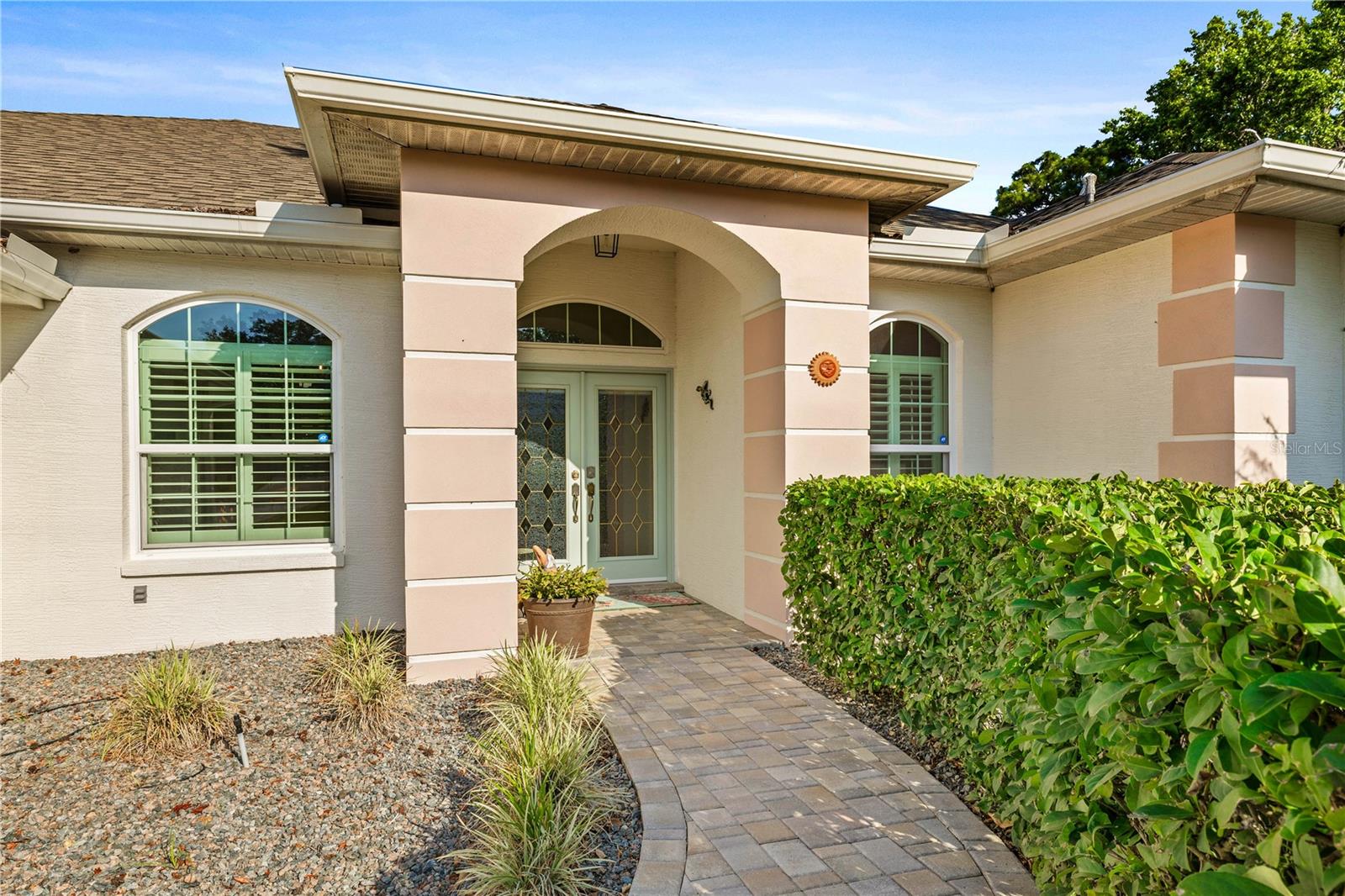 Listing photo id 0 for 5296 Slater Road