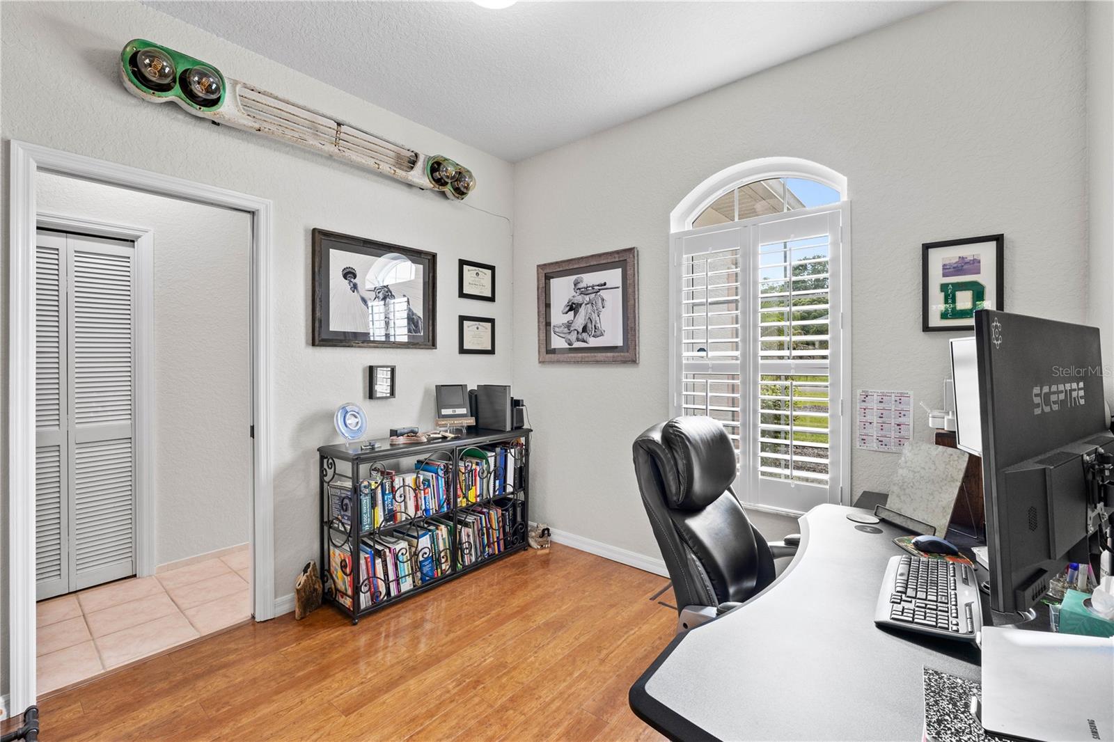 Listing photo id 3 for 5296 Slater Road