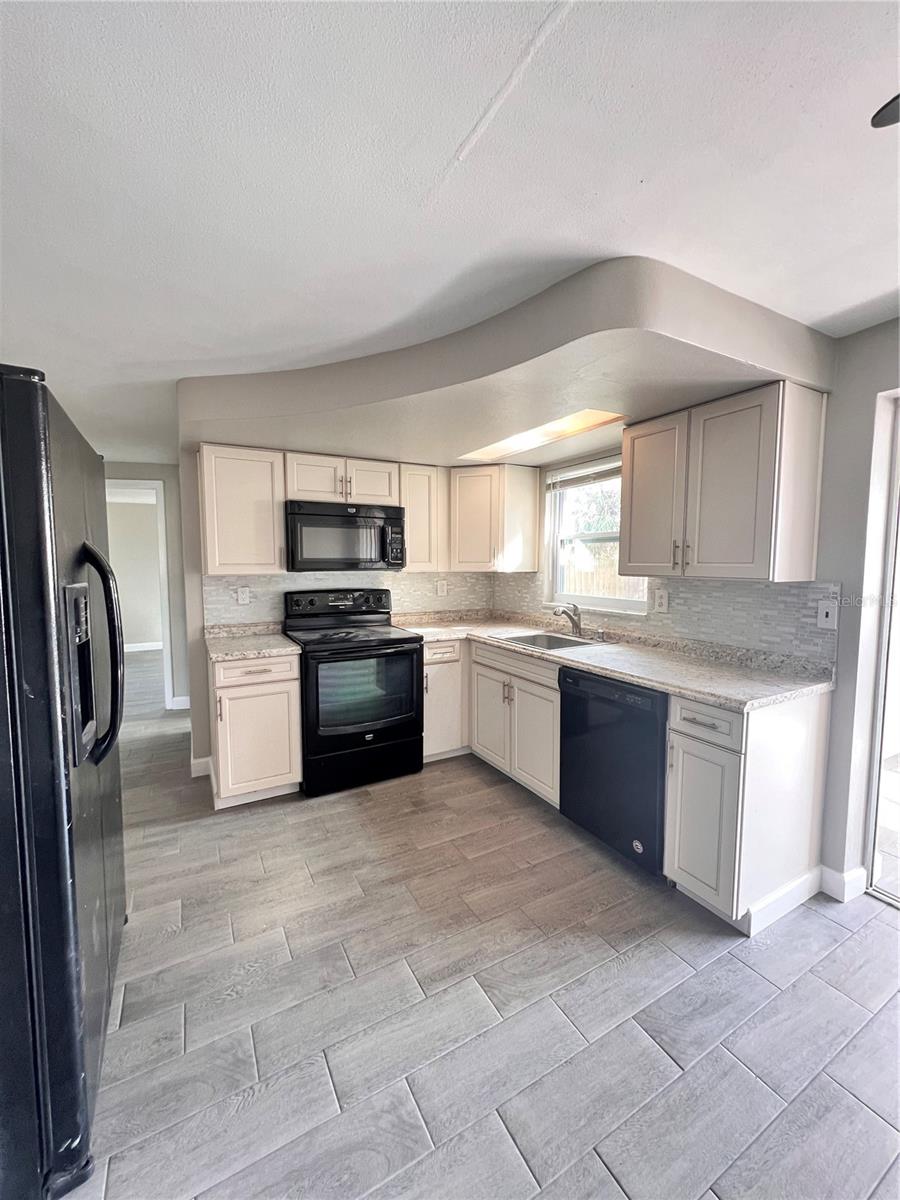 Image 3 of 12 For 4136 Pinefield Avenue