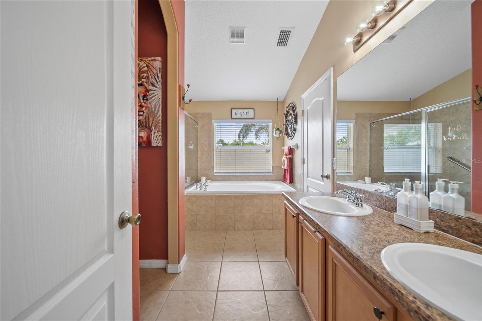 Image 20 of 44 For 35819 Diamond Head Court