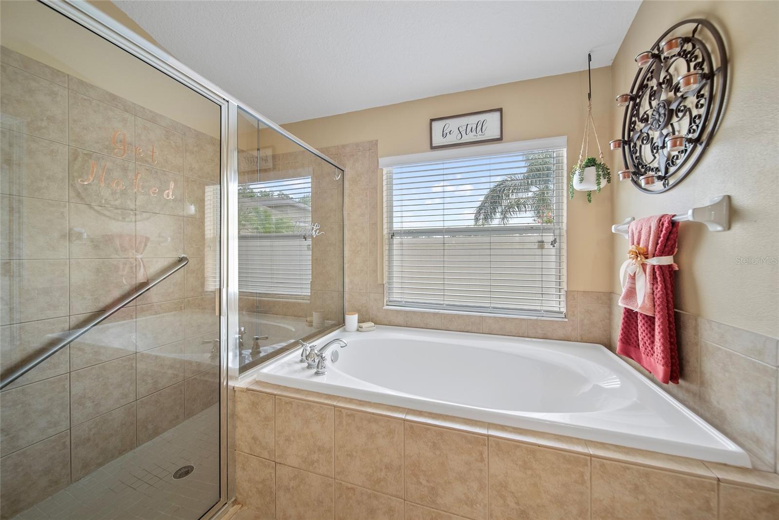 Image 21 of 44 For 35819 Diamond Head Court
