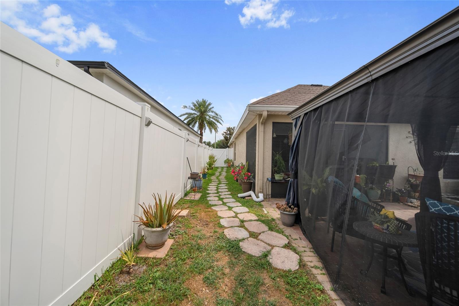 Image 37 of 44 For 35819 Diamond Head Court