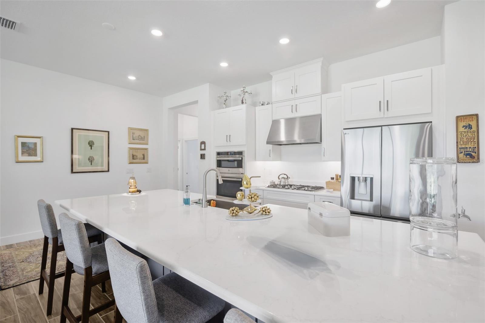 Listing photo id 14 for 4831 Rosatti Road