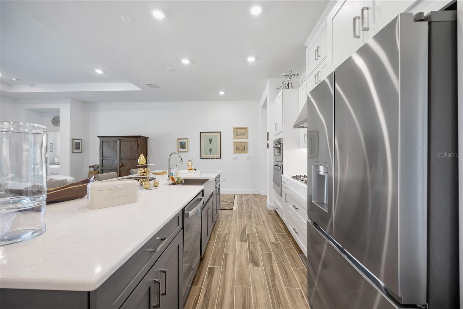 Listing photo id 16 for 4831 Rosatti Road