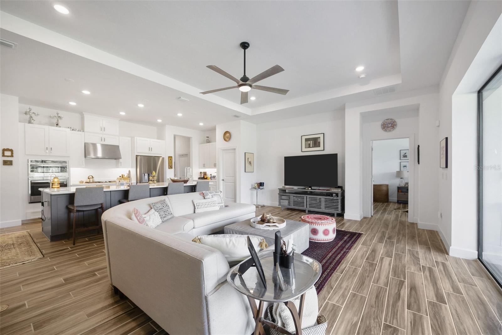 Listing photo id 19 for 4831 Rosatti Road