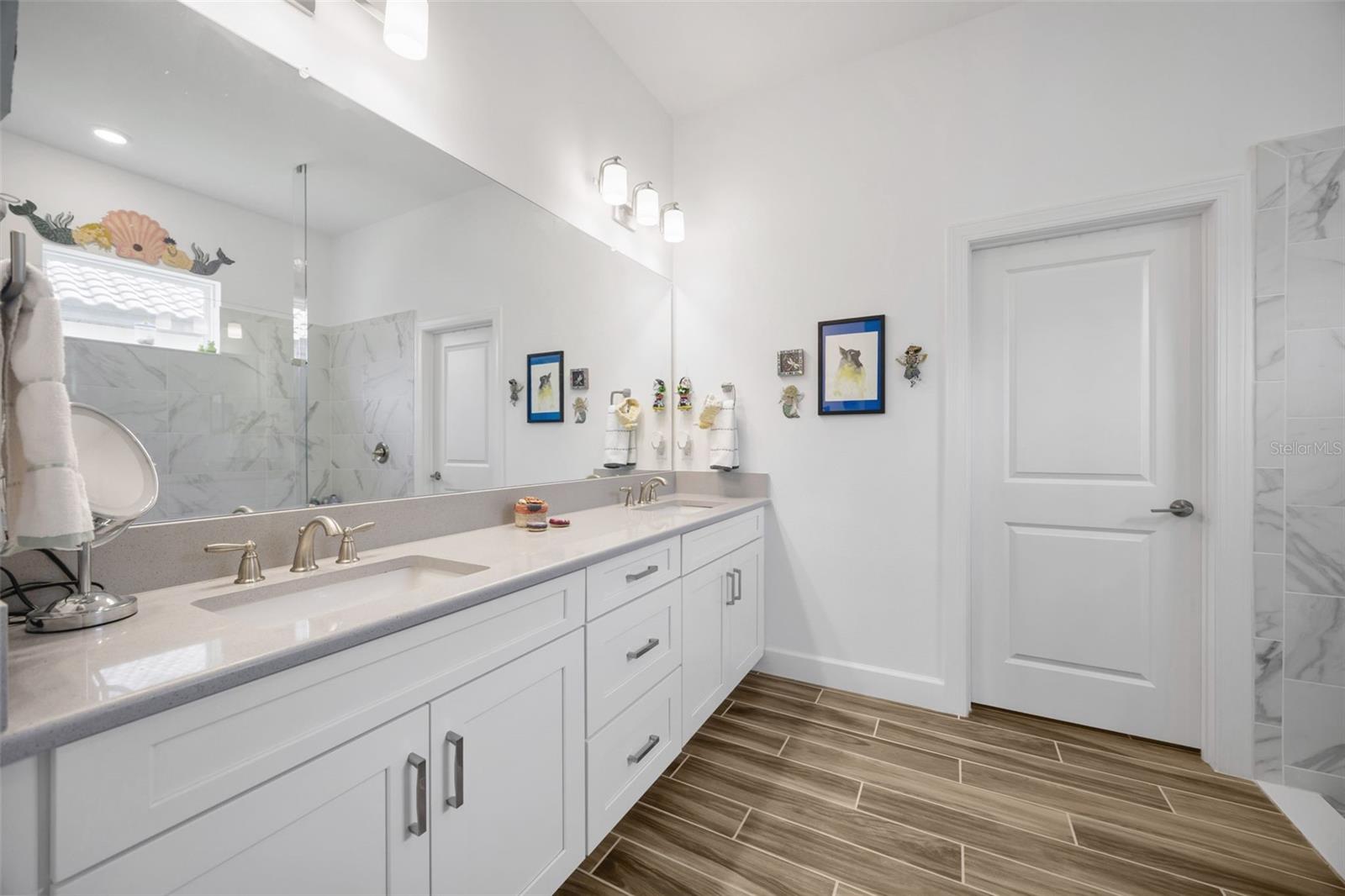 Listing photo id 26 for 4831 Rosatti Road