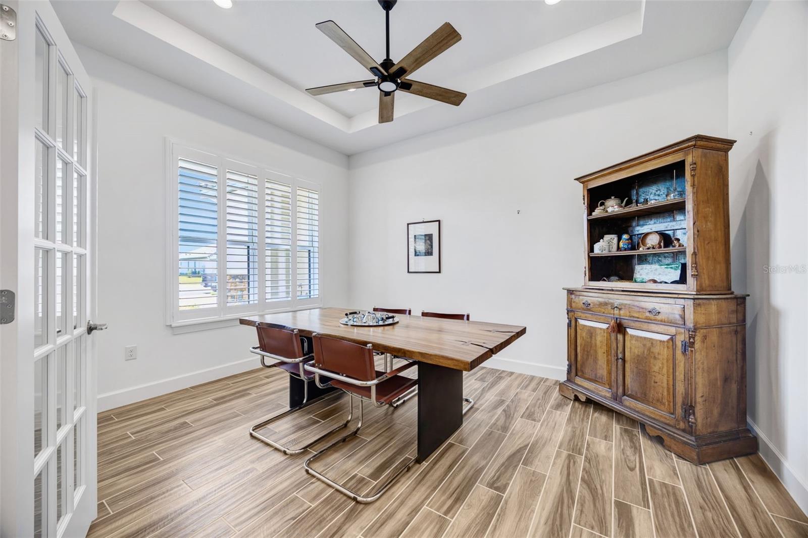 Listing photo id 7 for 4831 Rosatti Road