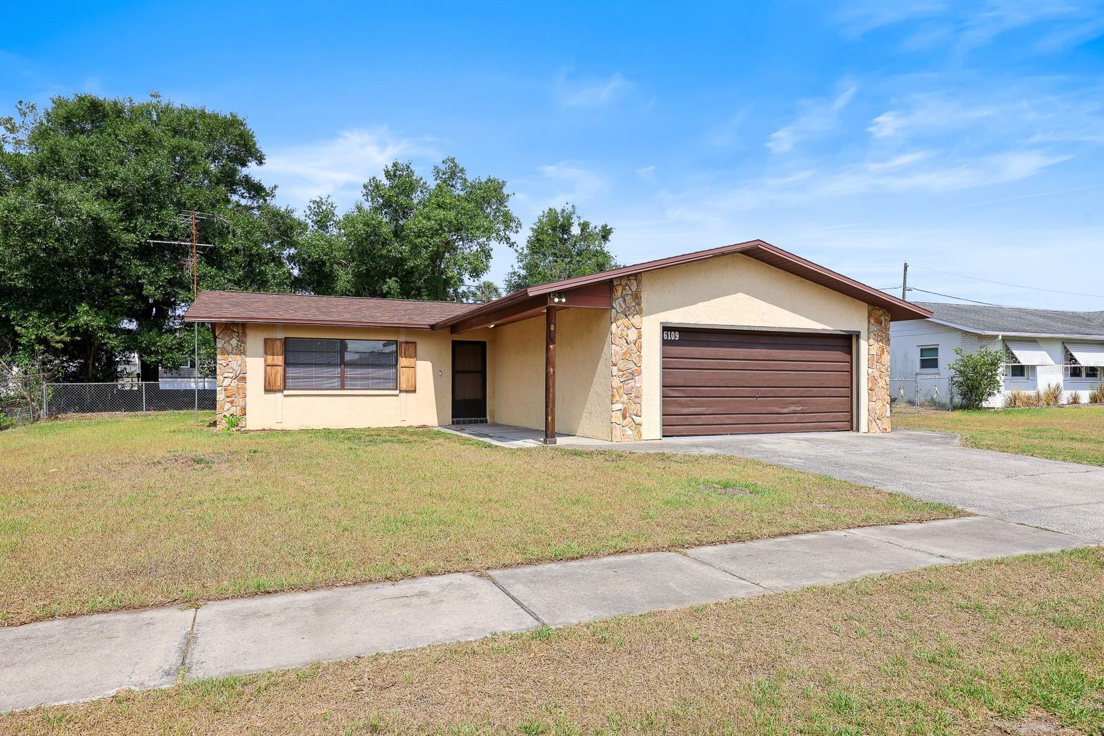 Details for 6109 16th Street, ZEPHYRHILLS, FL 33542