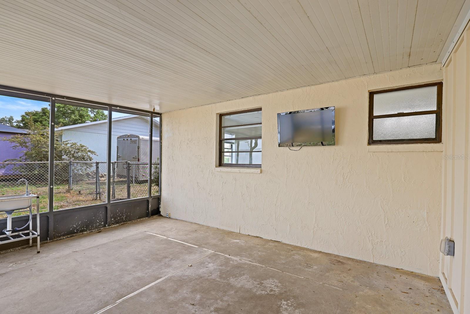 Image 28 of 38 For 6109 16th Street
