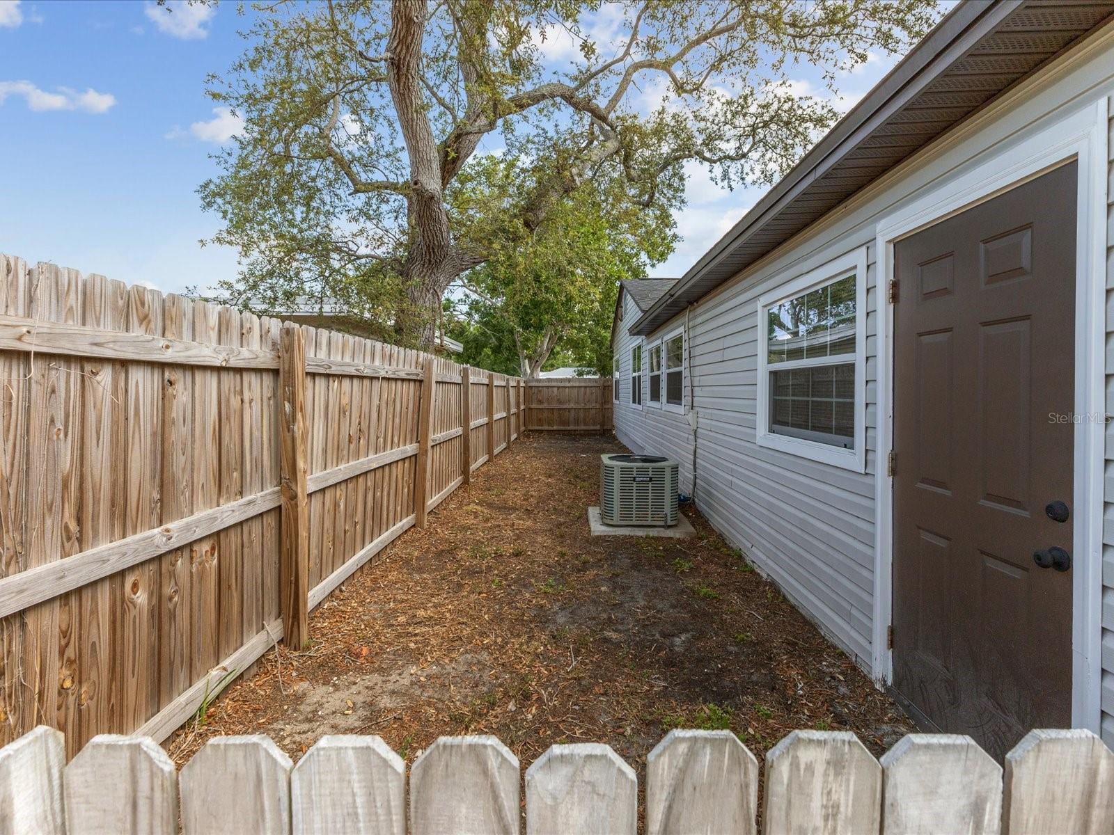 Image 33 of 37 For 6436 2nd Avenue S