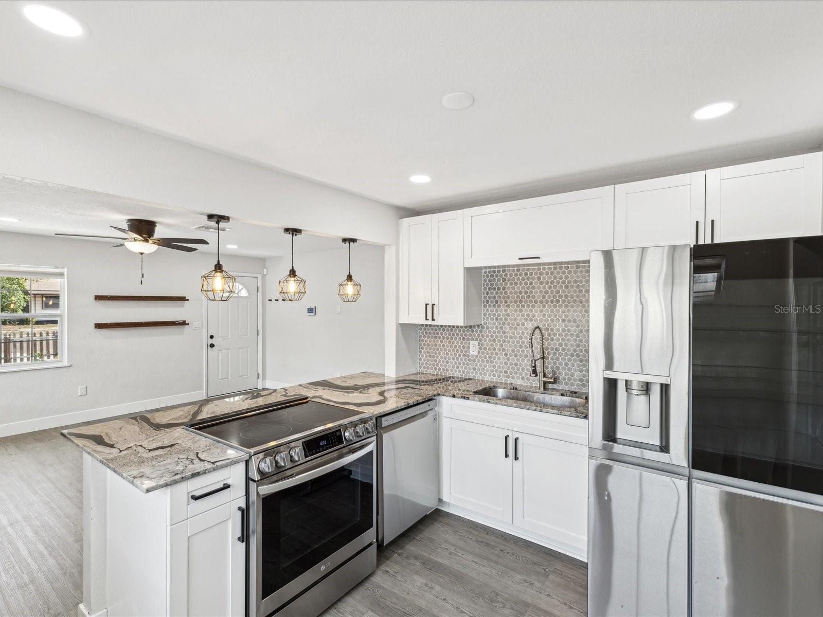 Image 6 of 37 For 6436 2nd Avenue S