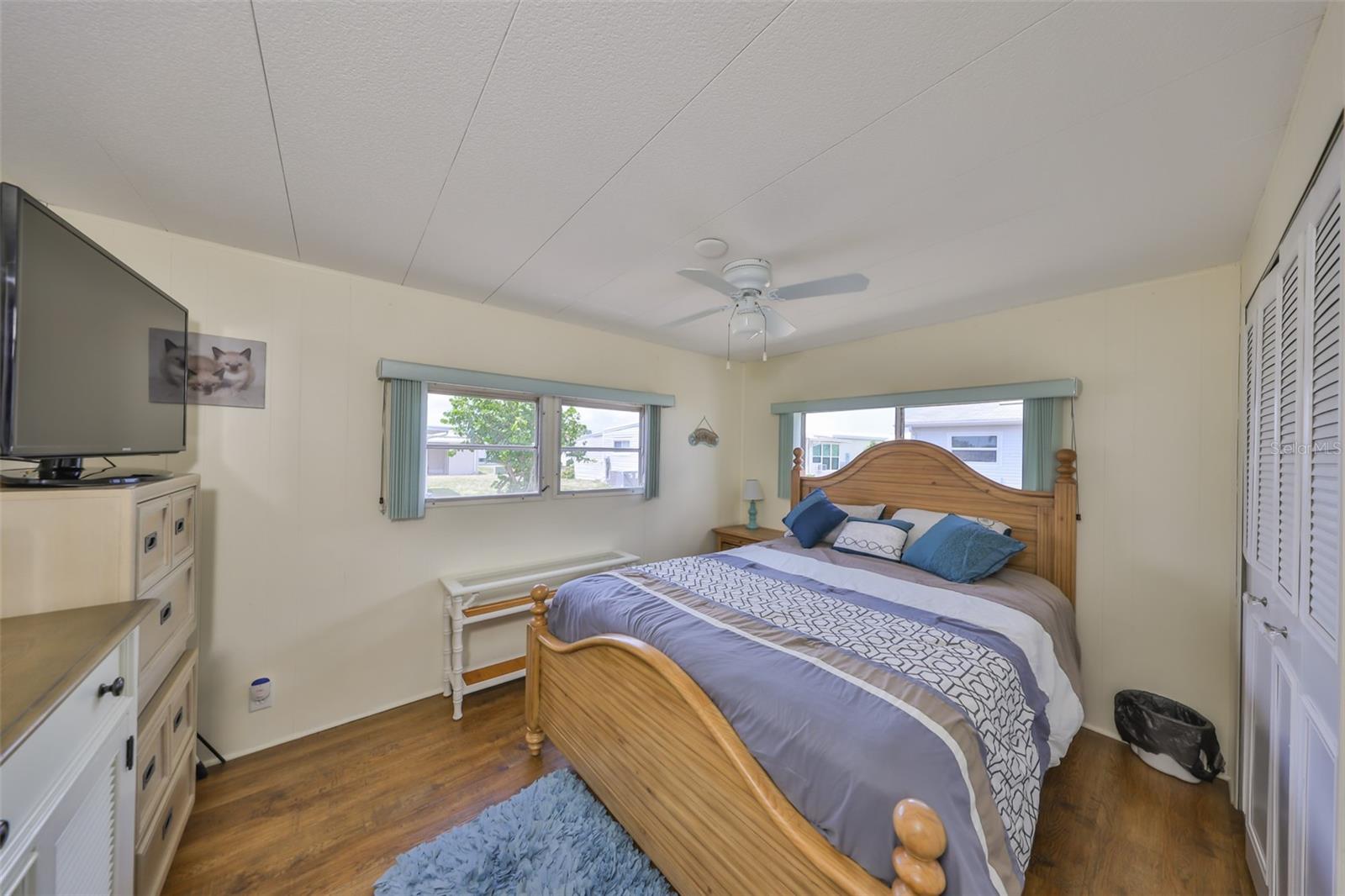 Image 14 of 32 For 23 Pindo Palm Street E
