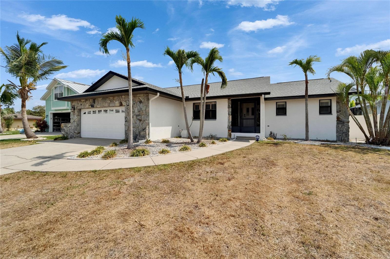 Image 4 of 91 For 743 Kingston Court