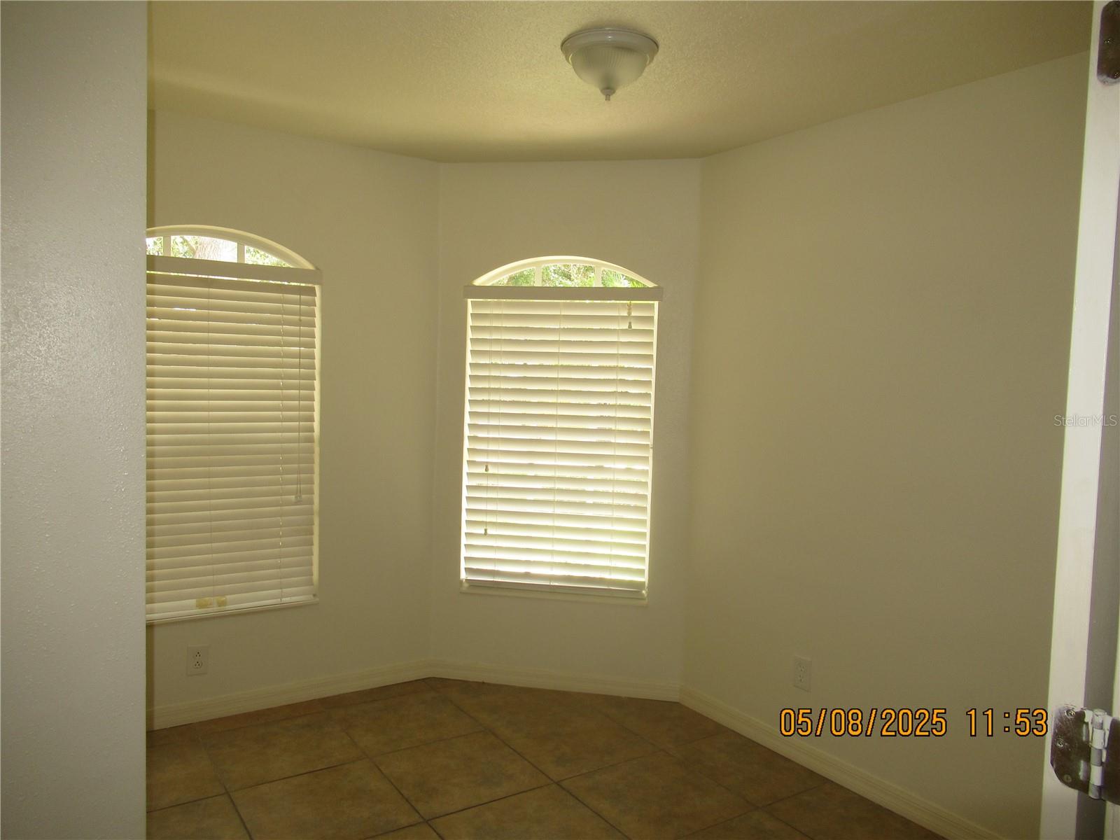 Image 4 of 14 For 10309 Avelar Ridge Drive