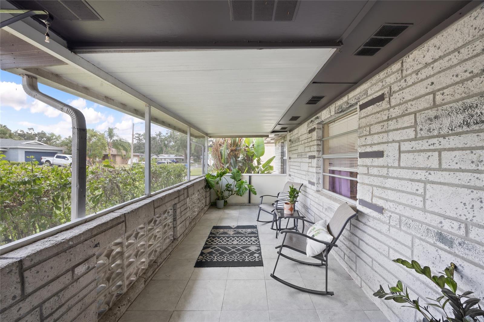 Image 3 of 51 For 916 Shangri La Drive