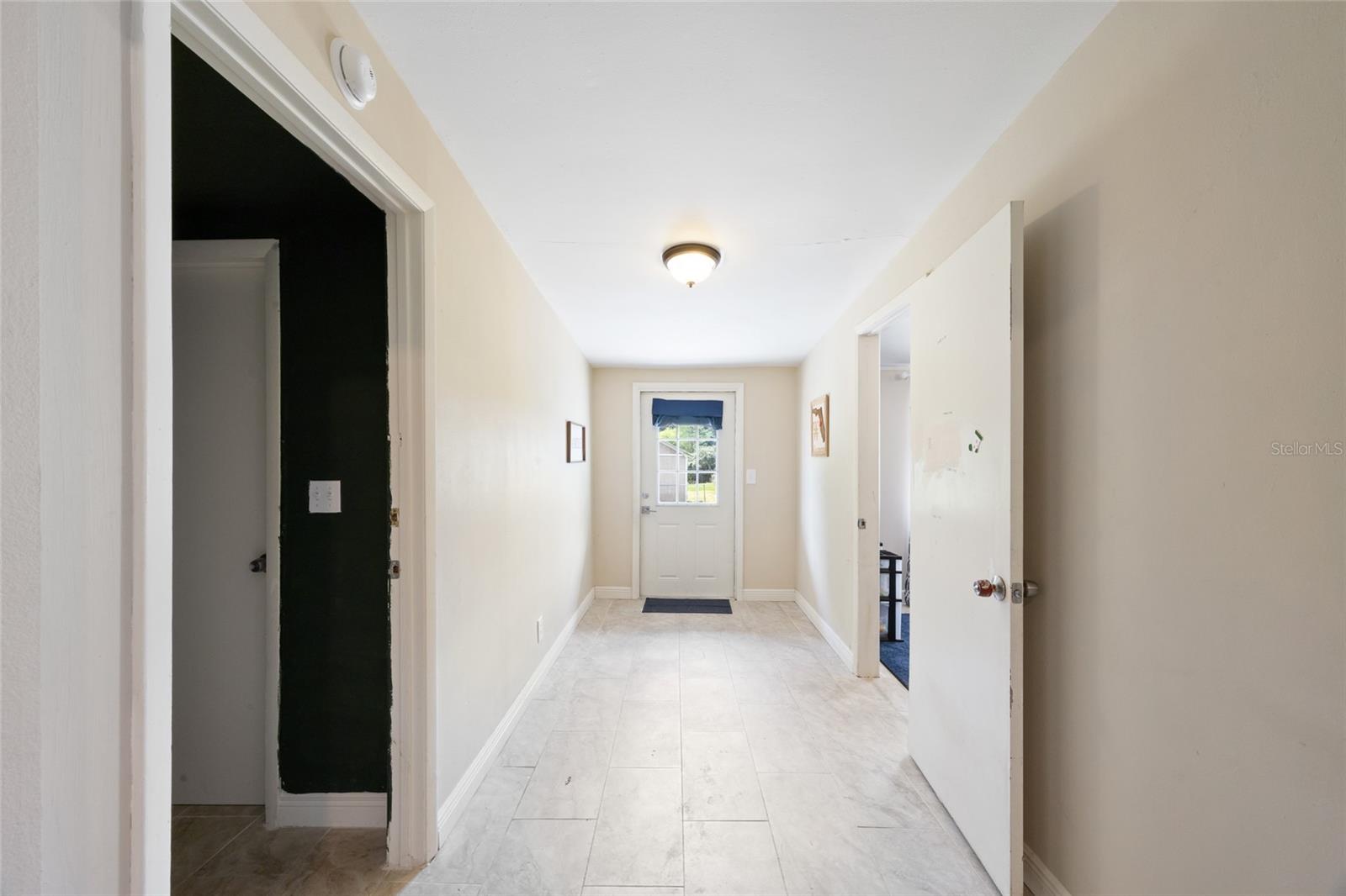 Image 30 of 51 For 916 Shangri La Drive