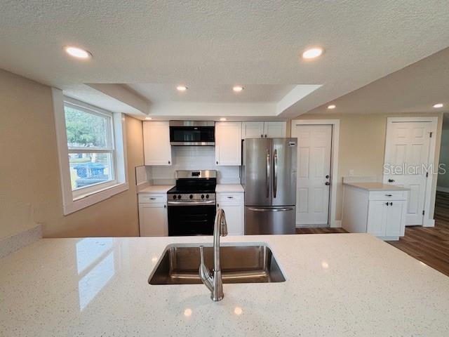 Image 8 of 23 For 6046 7th Avenue