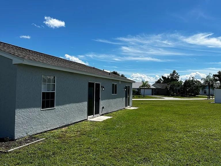 Image 11 of 33 For 6351 Coniston Street