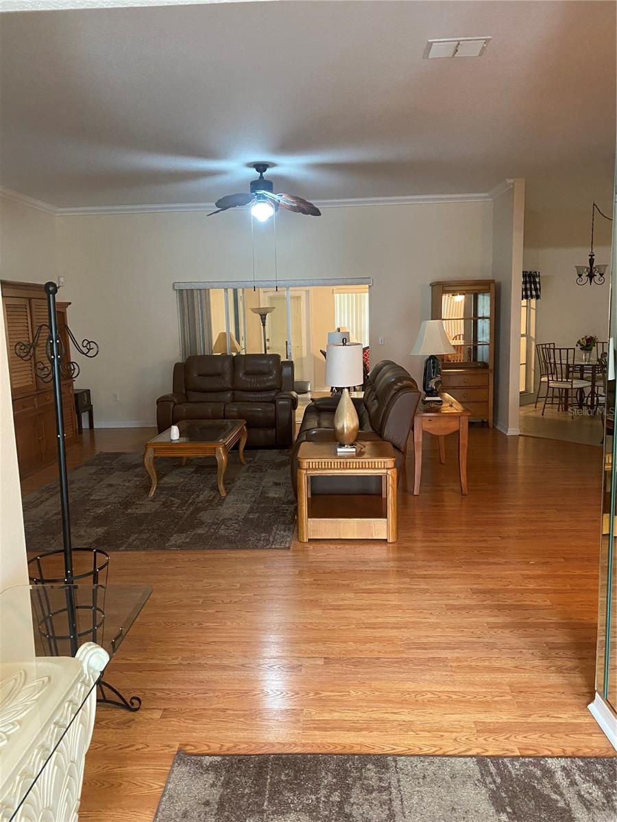 Image 3 of 30 For 10422 Moshie Lane